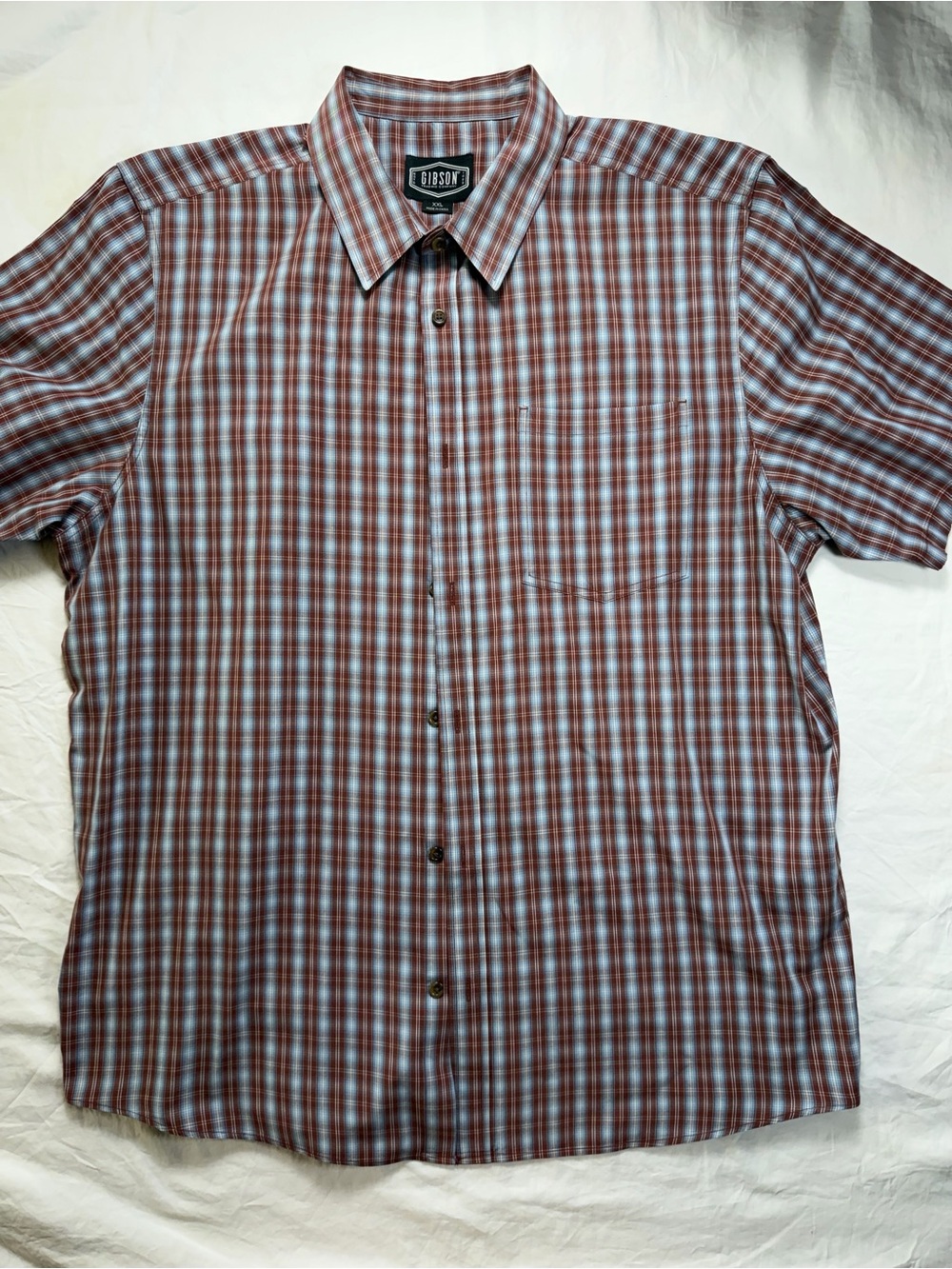 Gibson Short-Sleeve Plaid Button-Down Shirt in Red and Light Blue